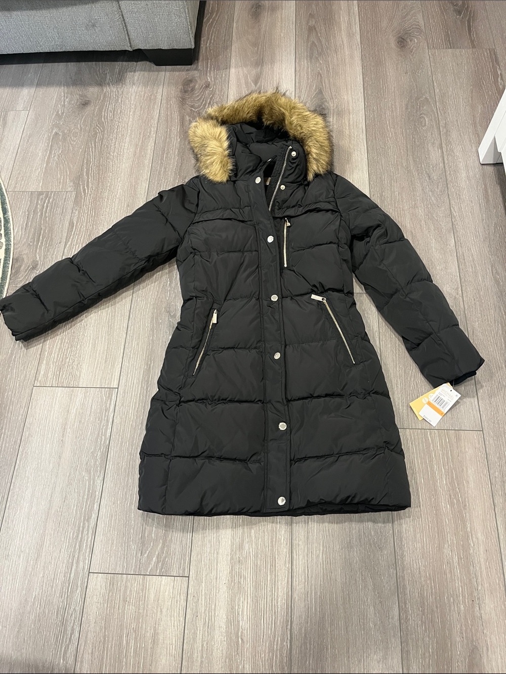 NWT $350 MICHAEL KORS faux fur trim removable hood down puffer coat in black SM